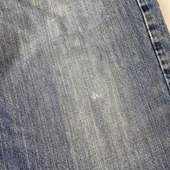 American Eagle SZ 28/30 distressed jeans - Picture 9 of 9